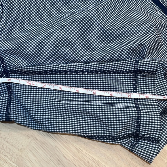 EUC lululemon pace breaker short size Large - Picture 6 of 7